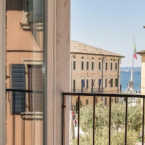 Apartment In Piazza Con Vista