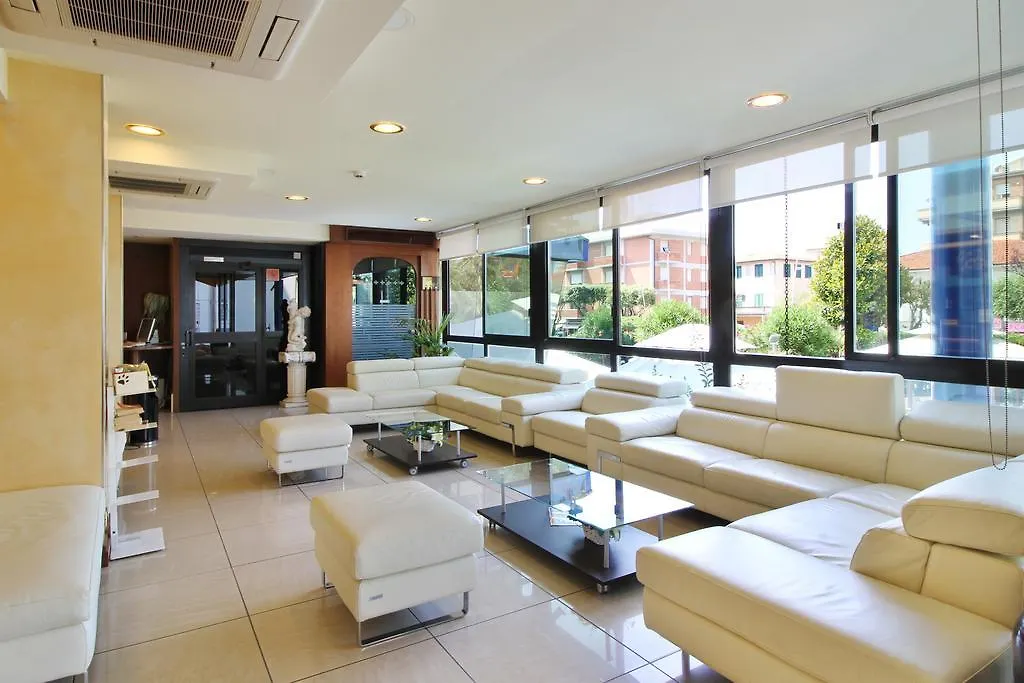 Hotel Eur Lido di Camaiore 3*,